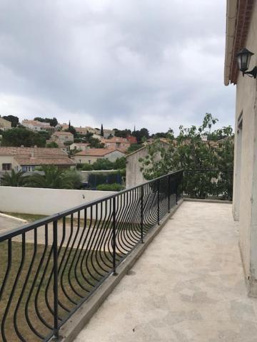 Haut De Maison Entierement Renove Avec Garage Carnoux-en-Provence 外观 照片